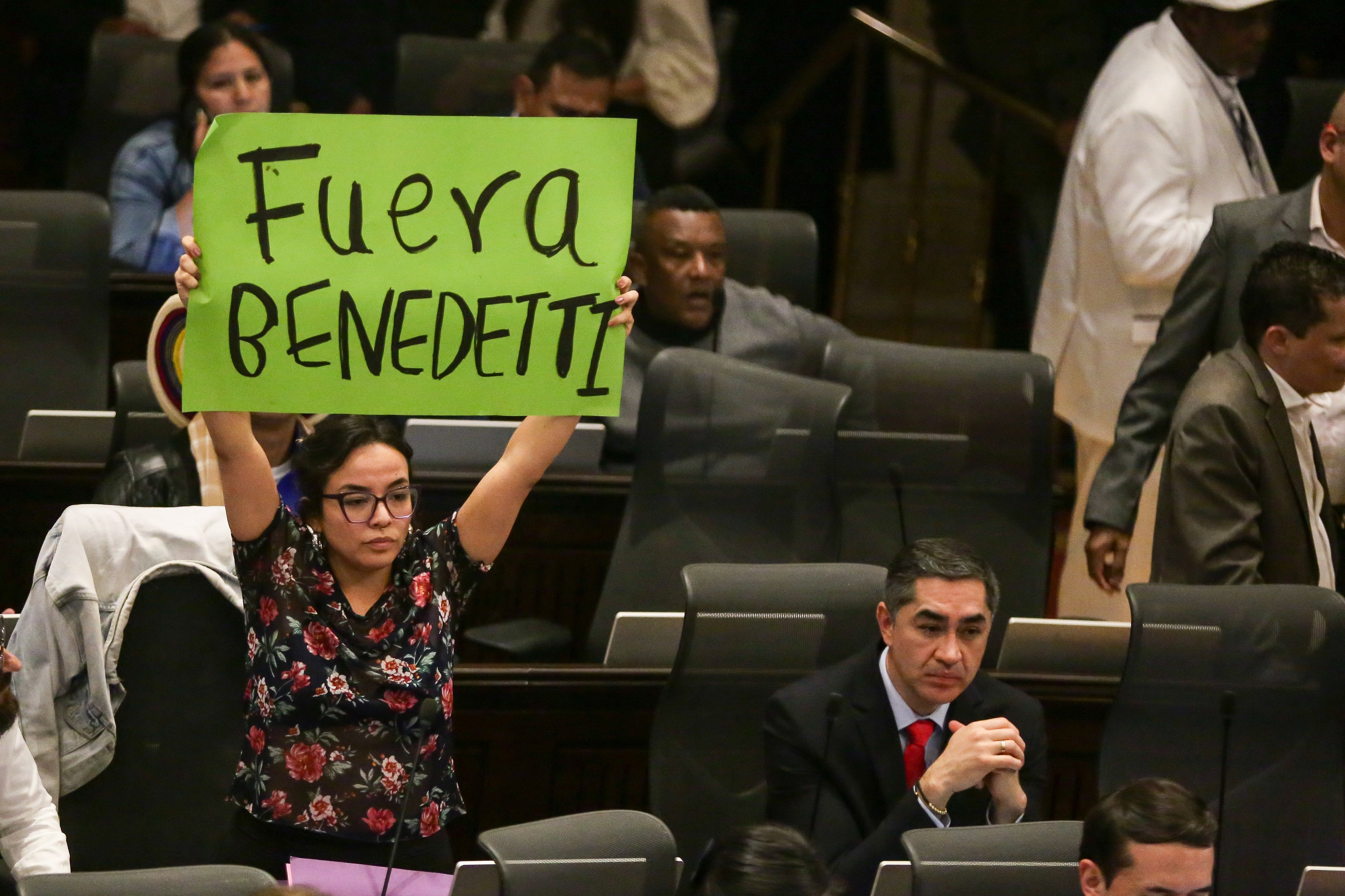 POLITICA-CARTEL JENNIFER PEDRAZA