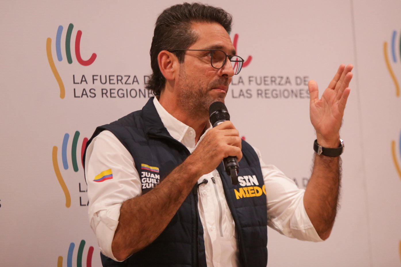 POLITICA-RETIROS ADHESIONES JUAN GUILLERMO ZULUAGA